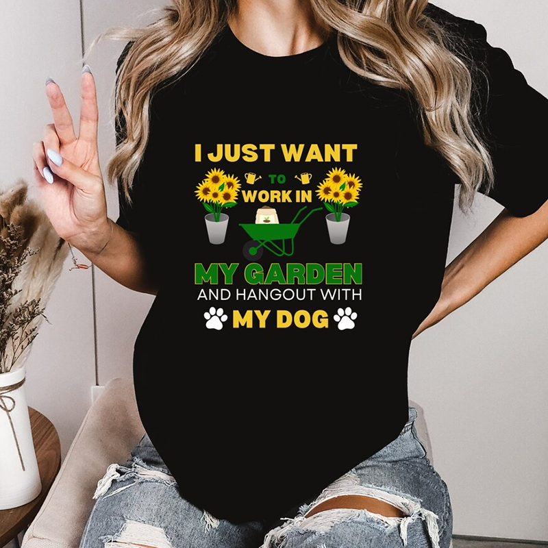 Modern Letter Prints T-Shirt S - مراجعة Plant Parent Gifts وسعره