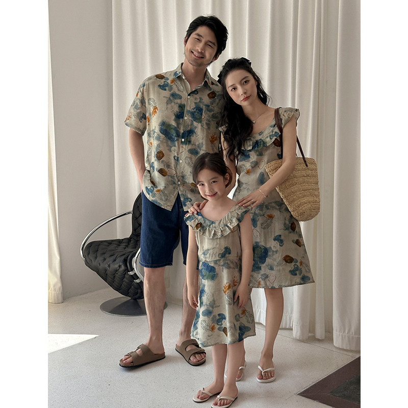 Vacation Area Couple Look Fami - مراجعة Plant Parent Shirt وسعره