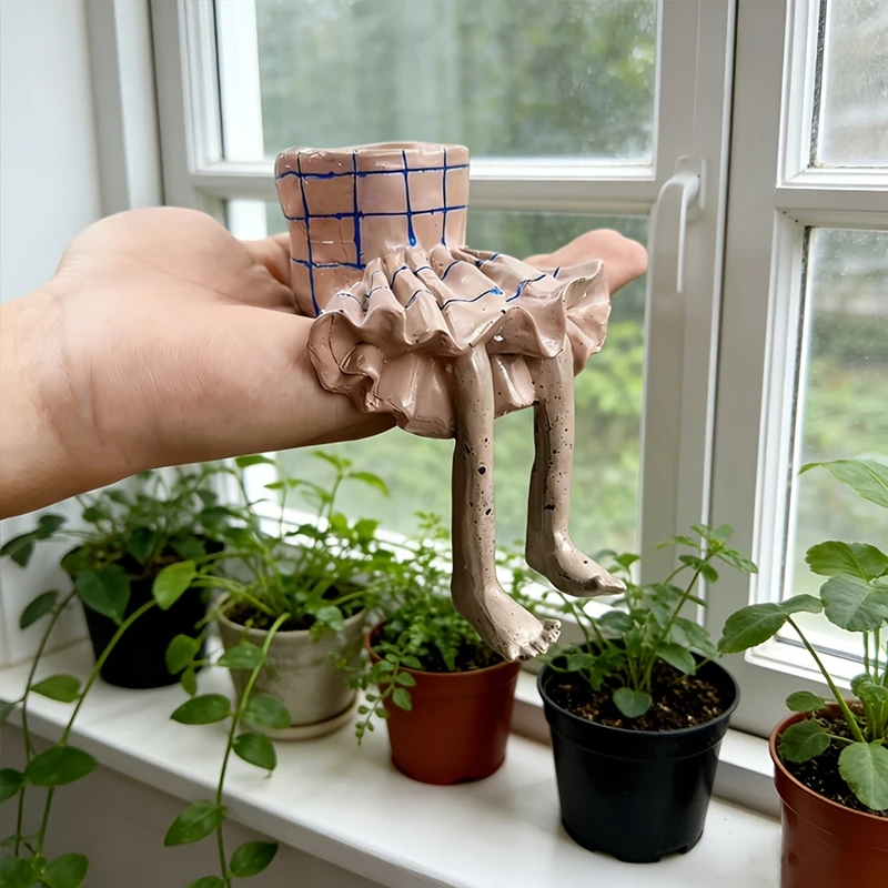 Whimsical Resin Leggy Planter  - مراجعة Plant Parent Pot وسعره